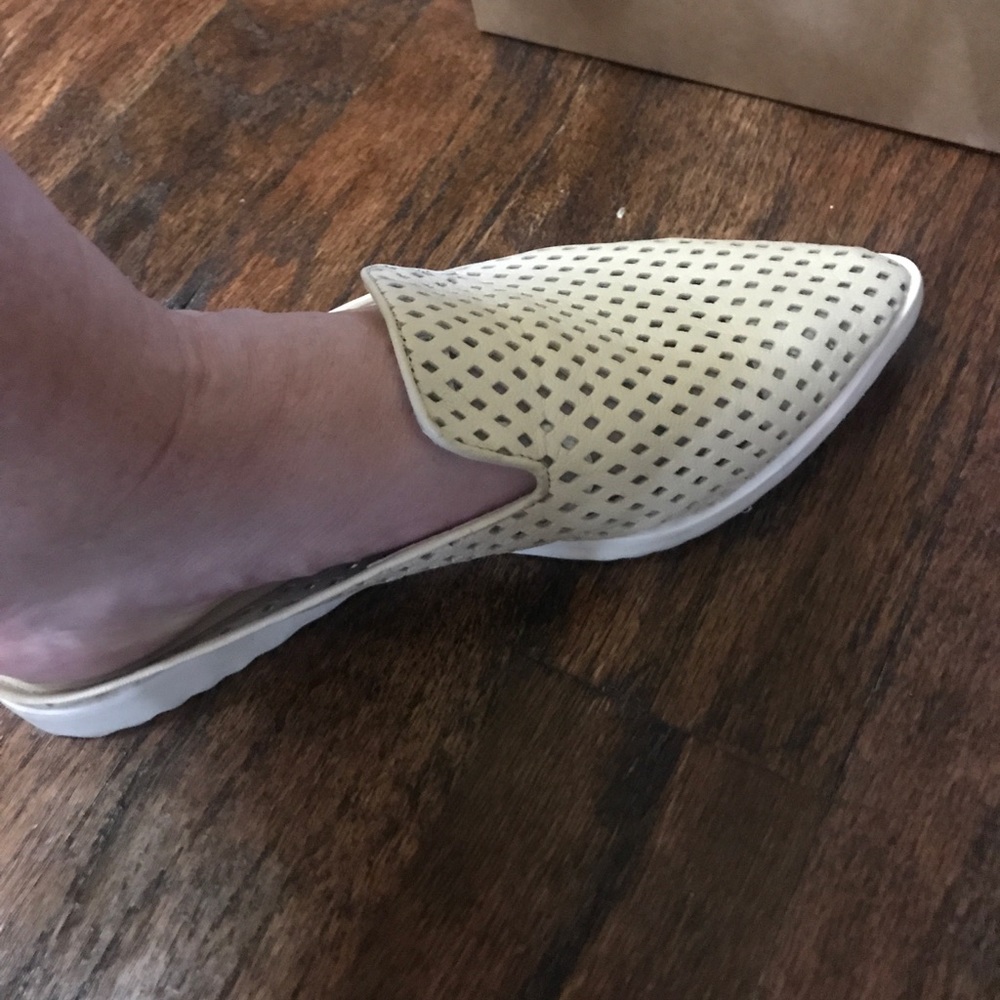 SHOE / Leather slide mule